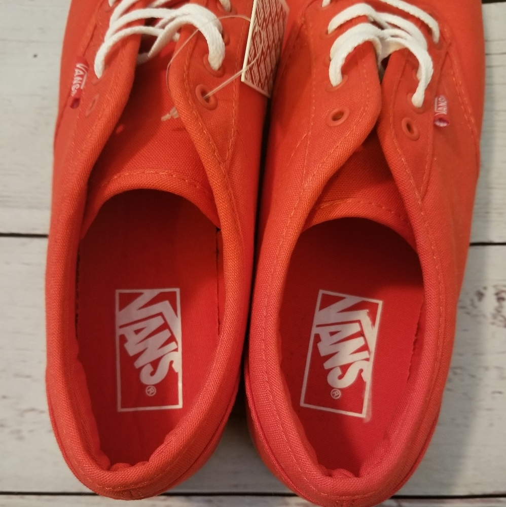 Red Van's NWOB - Picture 2 of 4